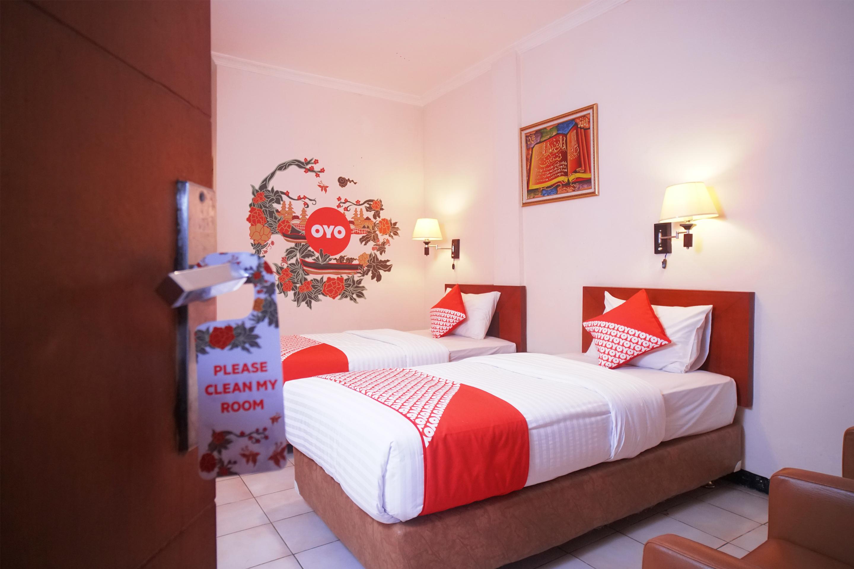 Capital O 142 Hotel Al Furqon Syariah Palembang Bagian luar foto