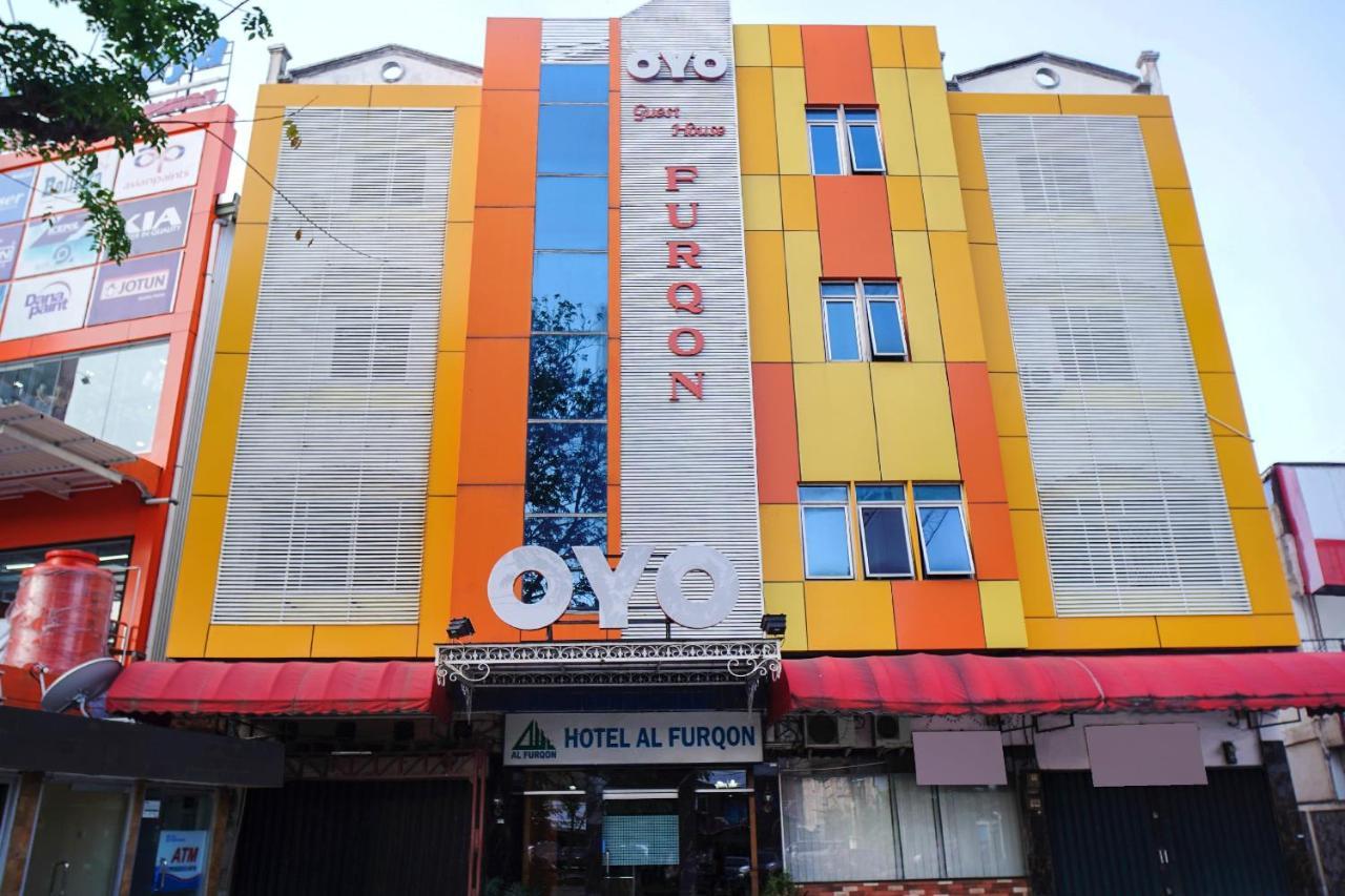 Capital O 142 Hotel Al Furqon Syariah Palembang Bagian luar foto