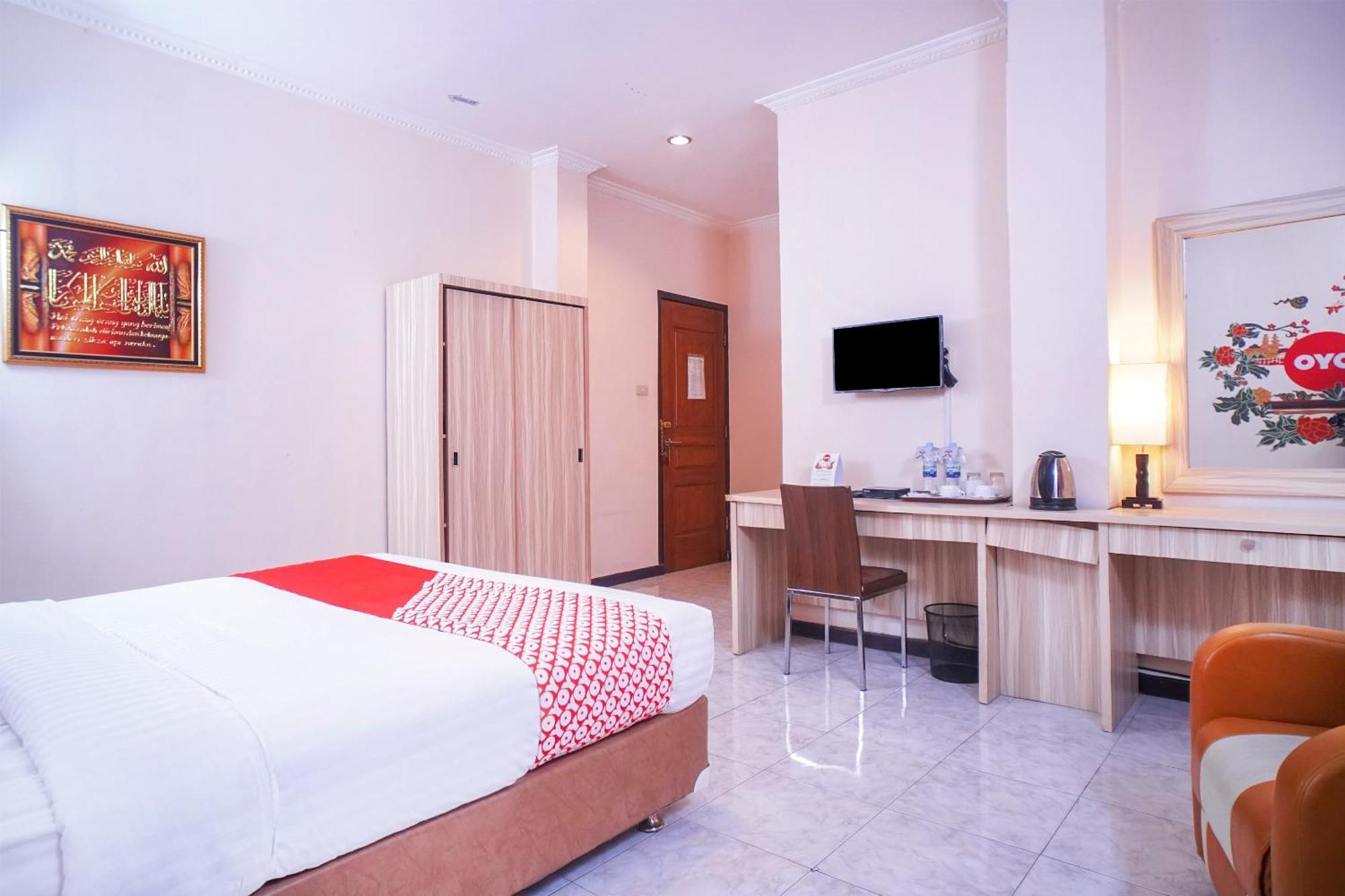 Capital O 142 Hotel Al Furqon Syariah Palembang Bagian luar foto