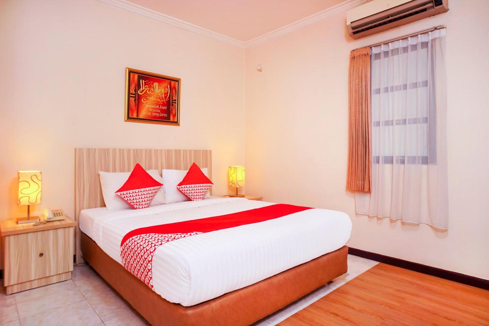 Capital O 142 Hotel Al Furqon Syariah Palembang Bagian luar foto