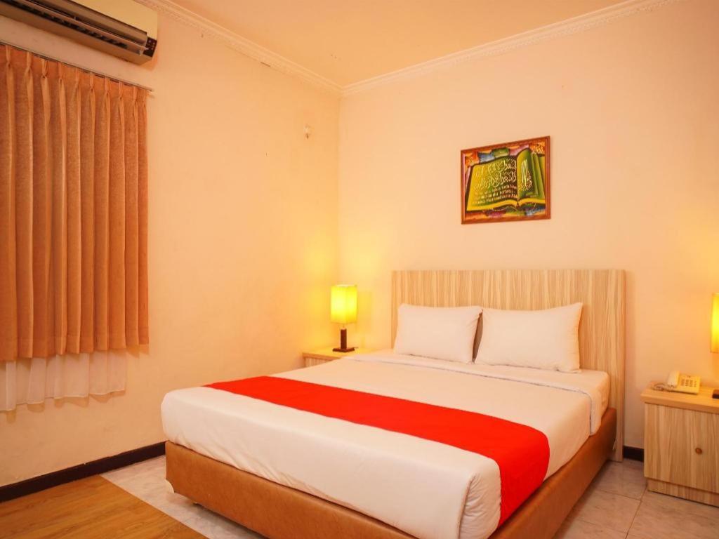 Capital O 142 Hotel Al Furqon Syariah Palembang Bagian luar foto